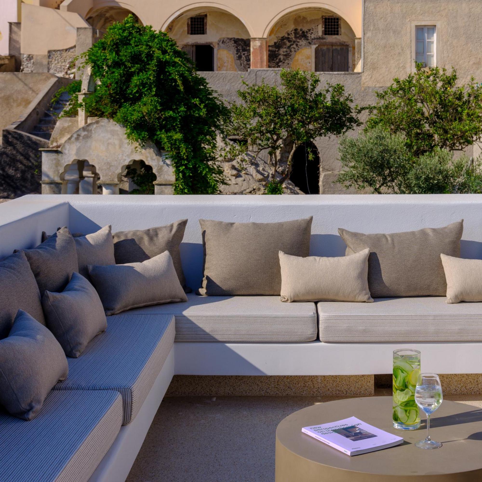 Alleys All-Suite Hotel & Spa Pyrgos Kallistis Exterior foto
